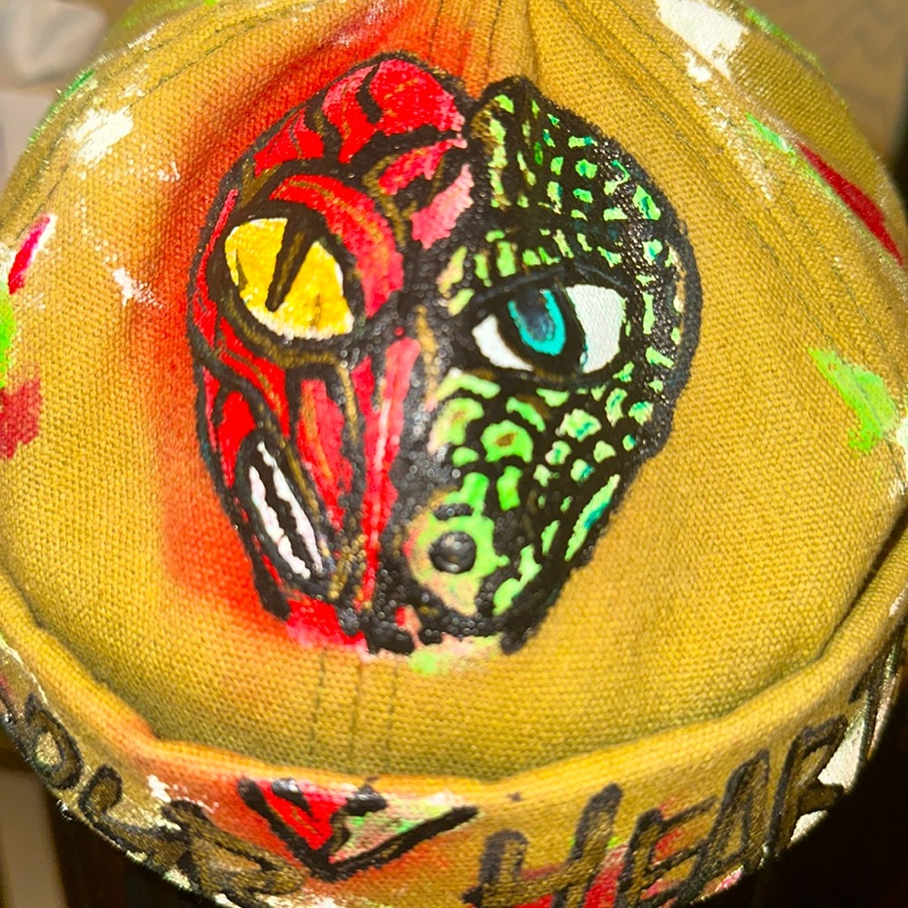 "Pre-Owned Sour Heart215 Brimless Hat - Limited EditionArmyGreen Multicolor"